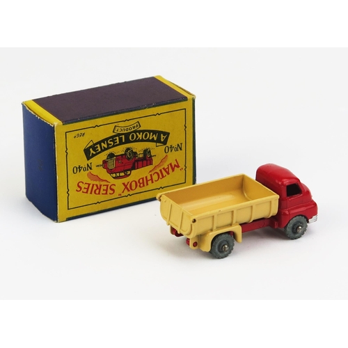 1184 - Matchbox Moko 40a Bedford 7 Ton Tipper - Stannard Code 2, red cab and chassis, light brown tipper, s... 