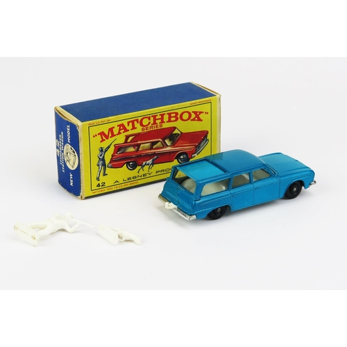 1185 - Matchbox 42b Studebaker Lark Wagonaire - Stannard Code 2, blue body and slide, white interior, black... 