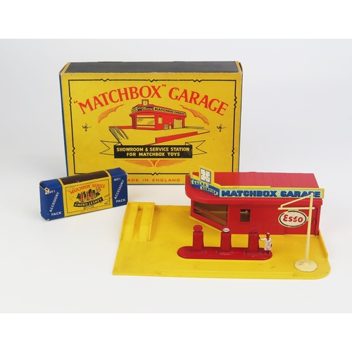 1199 - Matchbox Accessory Pack MG1 Service Station and Showroom - yellow base and roof sign, red building -... 