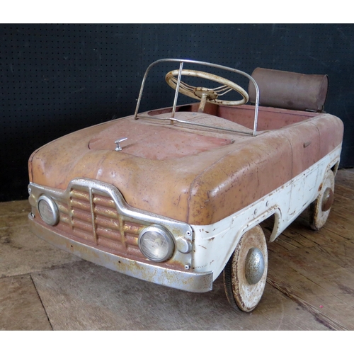 1231A - 1950s/60s Triang Pedal Car with openable bonnet, chrome bumper, windscreen and bonnet ornament - wit... 