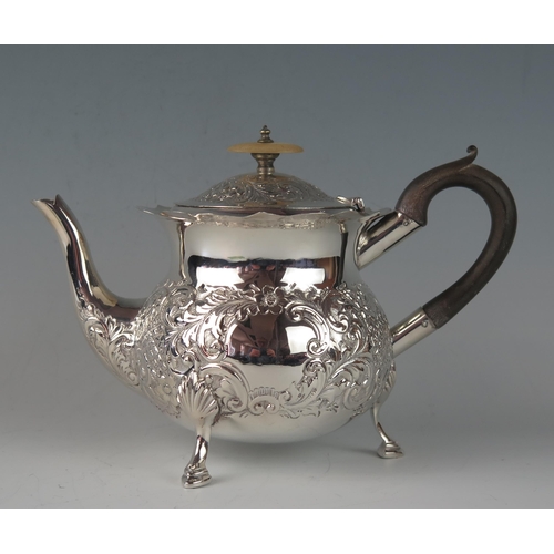 7 - An Edward VII silver teapot, maker C.H possibly Charles Horner, Birmingham, 1906, of circular ovoid ... 