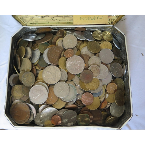 1142 - A Tin of World Coins, c. 3725g gross