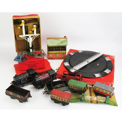 1497 - Hornby O Gauge Collection Including Clockwork 0-4-0 Locos, Type 40 BR 82011 and Type 101 LMS 2270 (b... 