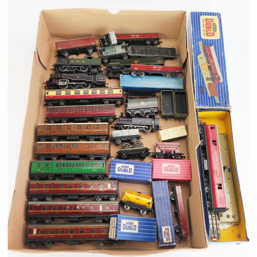 1502 - Hornby Dublo Collection to include Locos, Passenger Coaches and Rolling Stock - excellent in box to ... 