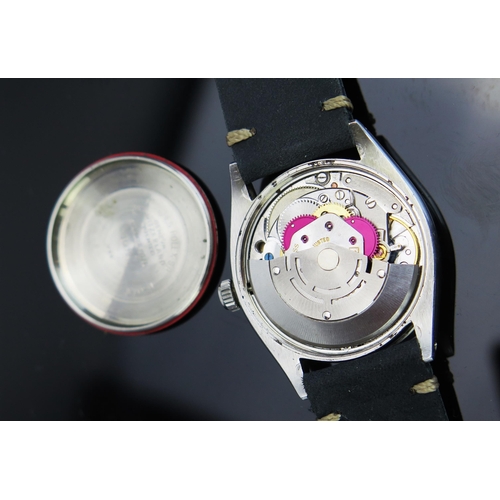 451 - A 1964 Gent's ROLEX, the 34mm steel case fitted with Explorer dial, Ref: 1002, calibre 1520 26 jewel... 