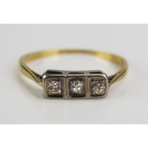 90 - An 18ct Gold Three Stone Diamond Ring, size O.75, c. 2.22g