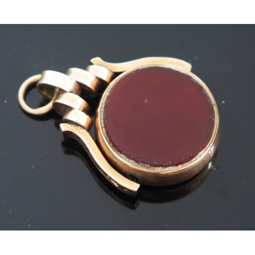 100 - A 9ct Gold and Bloodstone and agate Spinning Fob, 38mm drop, hallmarked, 7.86g