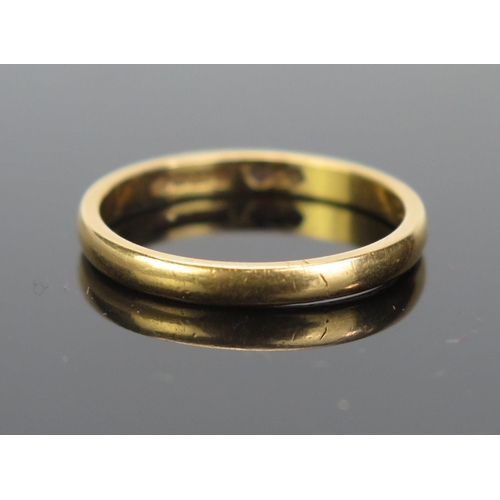 106 - A 22ct Gold Wedding Band, hallmarked, 2.5mm wide, P.5, 3.32g