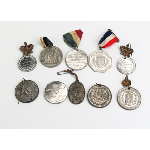 1120 - A collection of ten assorted Victorian and later commemorative medals, including coronation medals o... 