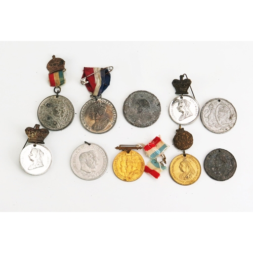 1121 - A collection of ten assorted Victorian and later commemorative medals, including coronation medals o... 