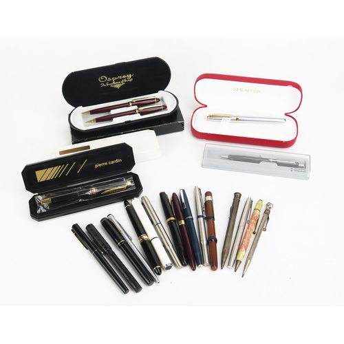 1125 - A collection of assorted fountain and other pens, makers include Sheaffer, Pierre Cardin, Parker and... 