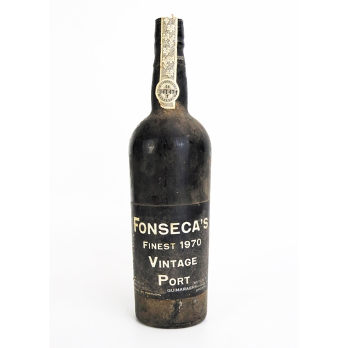 1135 - One bottle Fonseca's Finest 1970 Vintage Port.