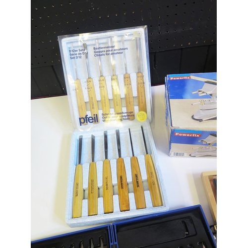 1277 - Selection of Tools to include pfiel (Swiss made) set of 12 Chisels & Gouges, Expo Drill Kit, Burgess... 