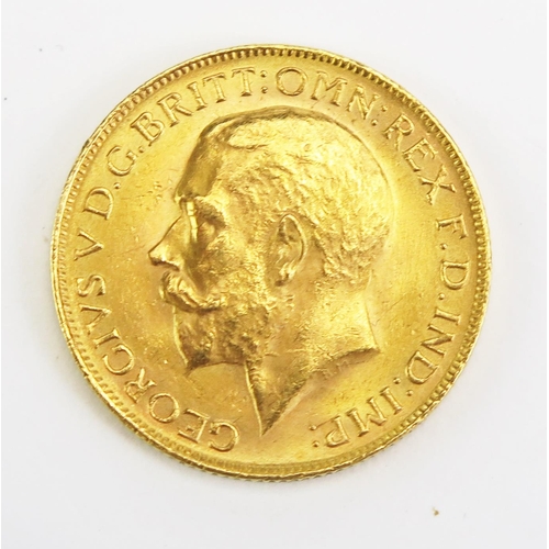 1472 - A George V Gold Sovereign _ South Africa mint 1927