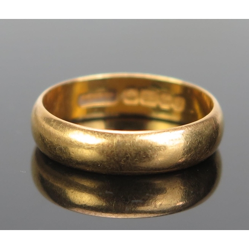 182 - An Antique 22ct Gold Plain Wedding Band, Birmingham 1923, 4.7mm wide, size K.25, 4.04g