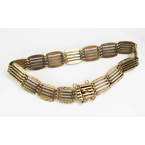 184 - A 9ct Gold Gate Link Bracelet, 7.5