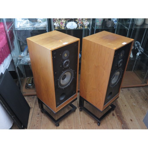 1224 - Spendor SP1 Speakers with dedicated stands