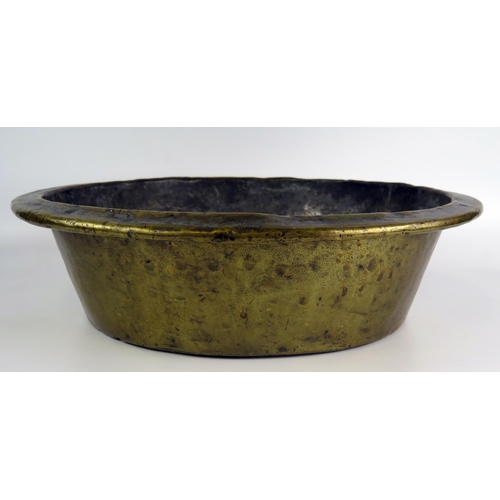 1210 - A 19th century brass preserve pan of circular outline, 44cm diameter.