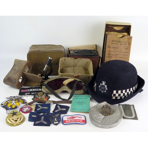 1217 - A mixed collection of collectables including stereoscopic viewer, WPC hat, cloth army and other badg... 