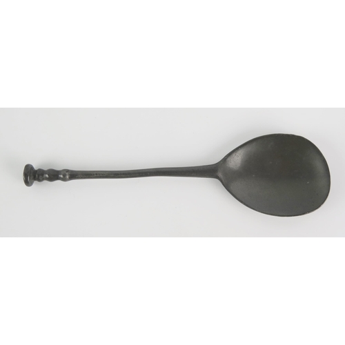 1235 - An 18th century pewter seal top spoon, with pear-shaped bowl and slender stem, bears worn touch mark... 