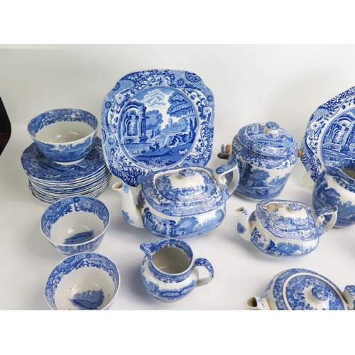 1553 - A collection of Spode blue and white 'Italian' pattern tea wares, includes teapots, cream jugs, suga... 