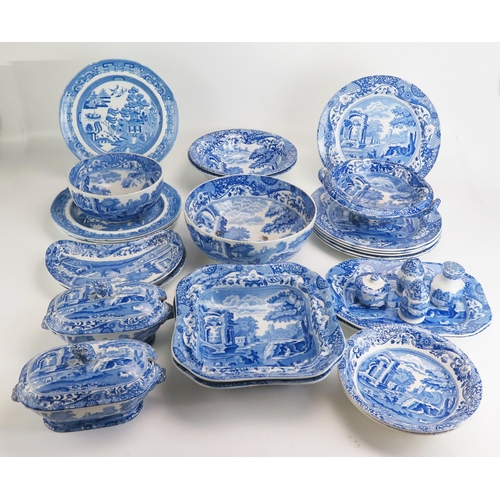 1554 - A collection of assorted Spode blue and white ' Italian' pattern dinner wares, includes dinner plate... 