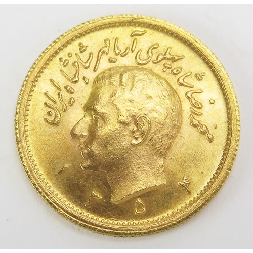 1593 - An Iranian 1 Pahlavi Mohammed Reza Shah Gold Coin, 8.13g (7.317g of pure gold)