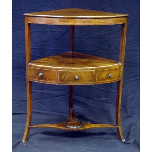 1614 - A Georgian mahogany corner washstand, with single frieze drawer, on swept legs united by an under-ti... 