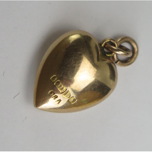 251 - An Antique 9ct Gold Heart Shaped Pendant, 17mm drop from first suspension loop, Chester 1906, C&A, 1... 