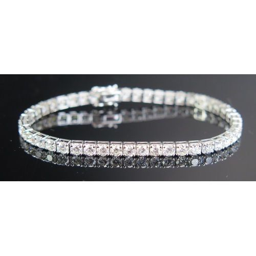 326 - An 18ct White Gold and Diamond Tennis or Line Bracelet, 8.75ct of brilliant round cuts, 7" (18cm), 1...