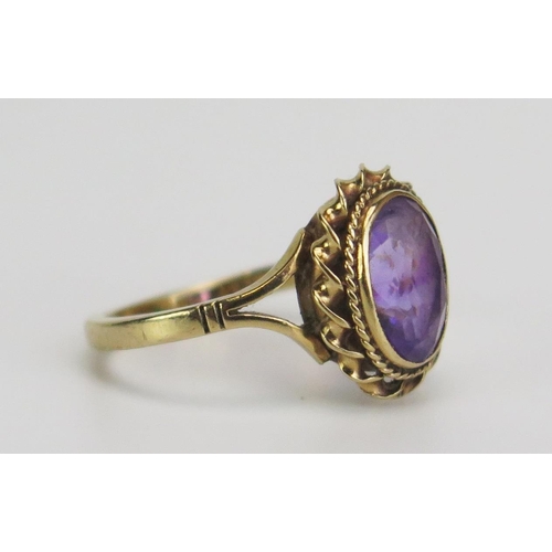 371 - A 9ct Gold and Amethyst Ring, hallmarked, size I, 2.2g