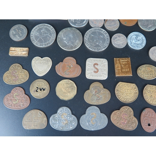 399 - Commemorative Crowns, Victorian and later coins, and tokens including Covent Garden _ George Shutter... 