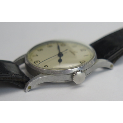 404 - A WWII OMEGA Military Wristwatch, 32.4mm case, the back marked with crow's foot and 6B/159 A31423, i... 