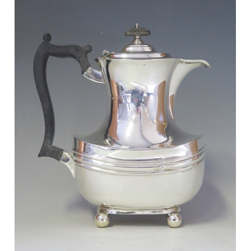 510 - A silver coffee pot, maker Thomas Bradbury & Sons Ltd, Sheffield, date letter worn, of plain barge-s... 