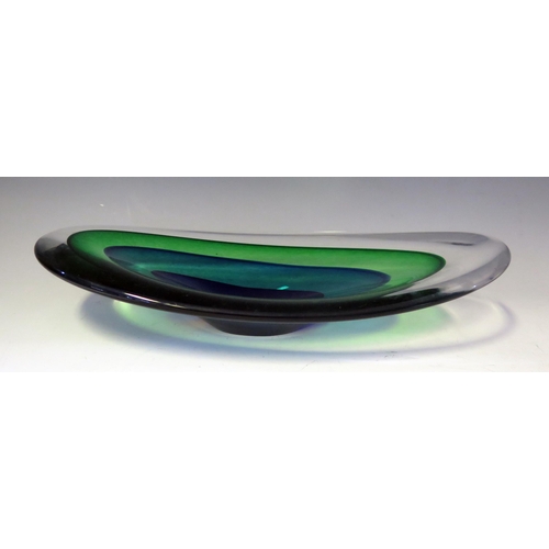 1015 - *WITHDRAWN* A Murano Sommerso Lake Blue Oval Art Glass Centrepiece Dish with banded green and blue d... 