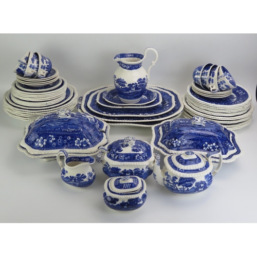 1052 - An extensive Copeland dinner service with blue and white transfer 