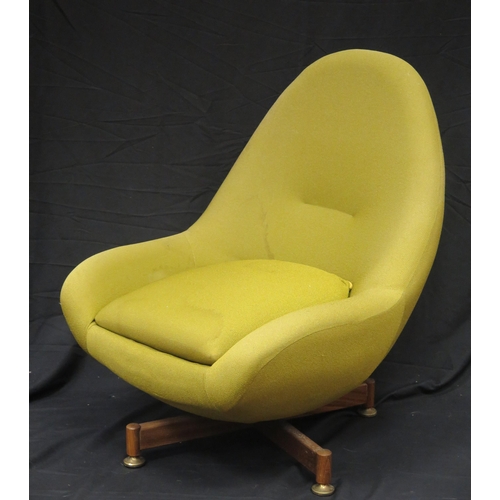 1571 - AV Greaves & Thomas egg swivel chair, with pale yellow loose cover on an X-frame base.