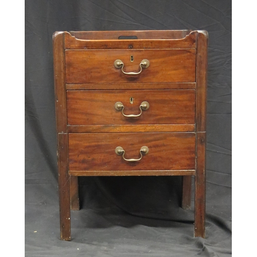 1589 - A Georgian mahogany converted commode, with tray top and three short drawers, raised on chamfered bl... 