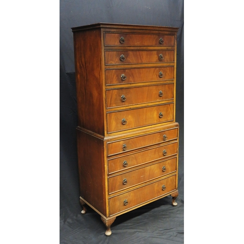 1594 - A reproduction mahogany chest on chest, the upper part with moulded cornice and containing five long... 