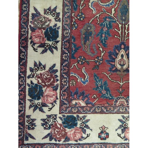 1616 - A Tabriz rug 289 x 200cm