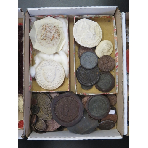 1484 - An extensive collection of wax and metal seals, many ecclesiastical, also includes  seal  and counte... 