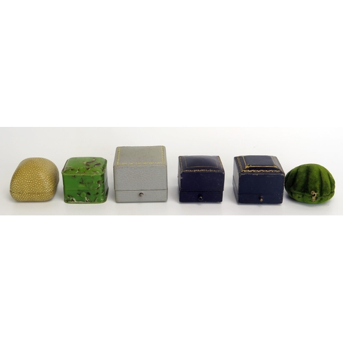 193 - Six Vintage Ring Boxes including a green plush scallop shaped box, five named including The Alex Cla... 