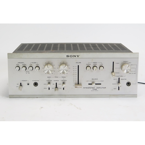 1085 - Sony Amplifier Model No 1140.