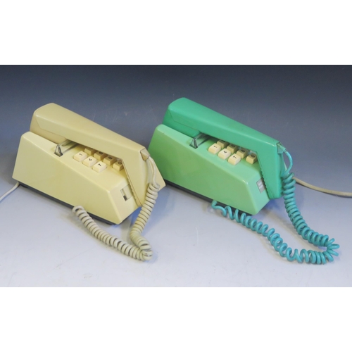 1090 - A British Telecom model 1/766 push-button trim phone in yellow ochre, with plug in lead, circa 1976/... 