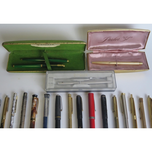 1299 - A collection of assorted fountain pens and pencils includes a rolled gold Yard-o-led pencil, parkers... 