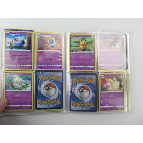 1368 - Pokémon Trading Cards Collection with card file and collector's tins