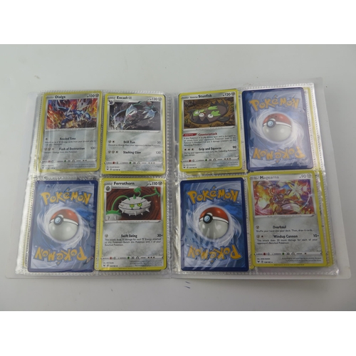 1368 - Pokémon Trading Cards Collection with card file and collector's tins