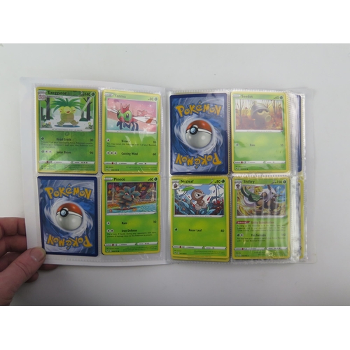 1368 - Pokémon Trading Cards Collection with card file and collector's tins