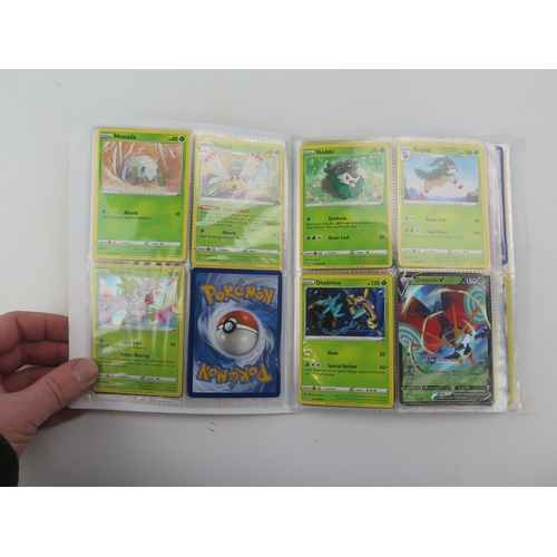 1368 - Pokémon Trading Cards Collection with card file and collector's tins