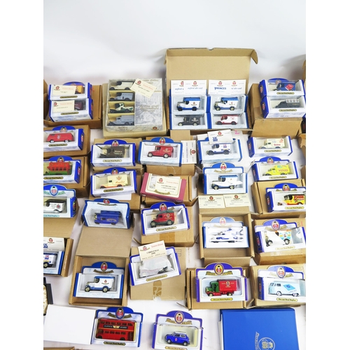 1375 - An Extensive Collection of Oxford Diecast including many scarce issues and mini classic sets, boxed